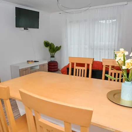 Apartment Dora