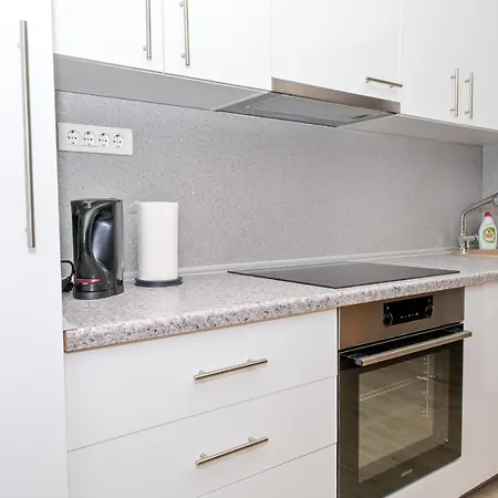 Apartman Dora *