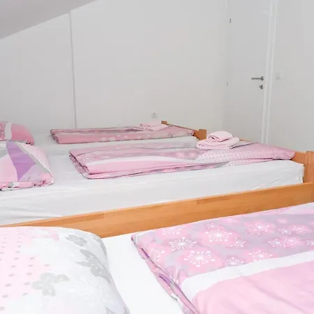 Apartment Dora